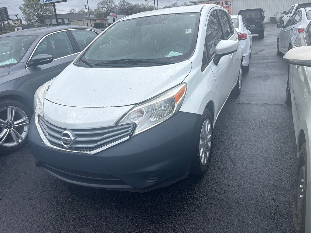 2015 Nissan Versa Image 2