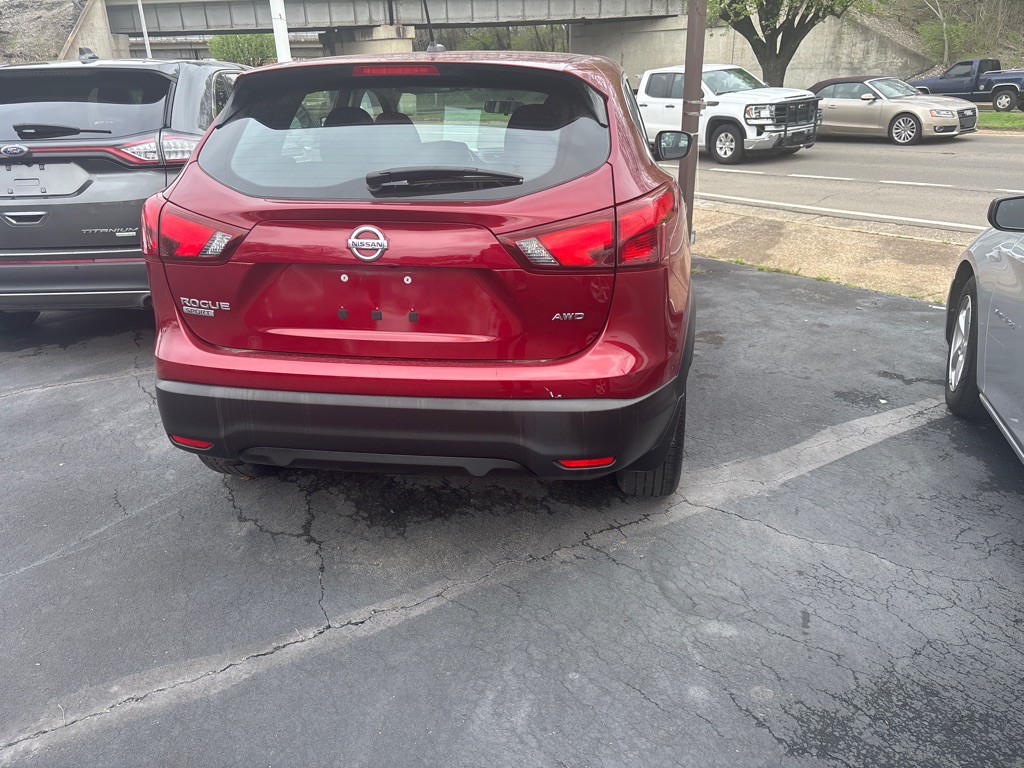 2019 Nissan Rogue Image 8