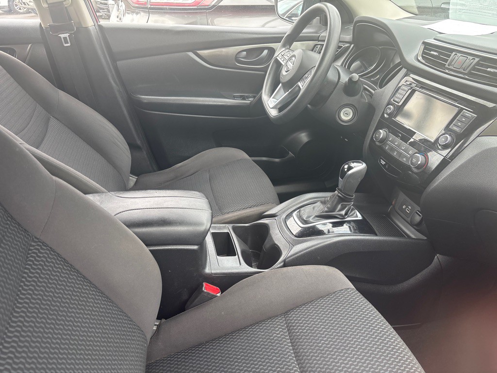 2019 Nissan Rogue Image 11