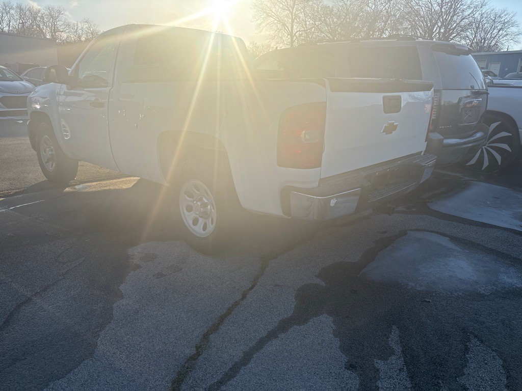 2012 Chevrolet Silverado 1500 Image 3