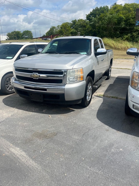 2010 Chevrolet Silverado 1500 Image 2