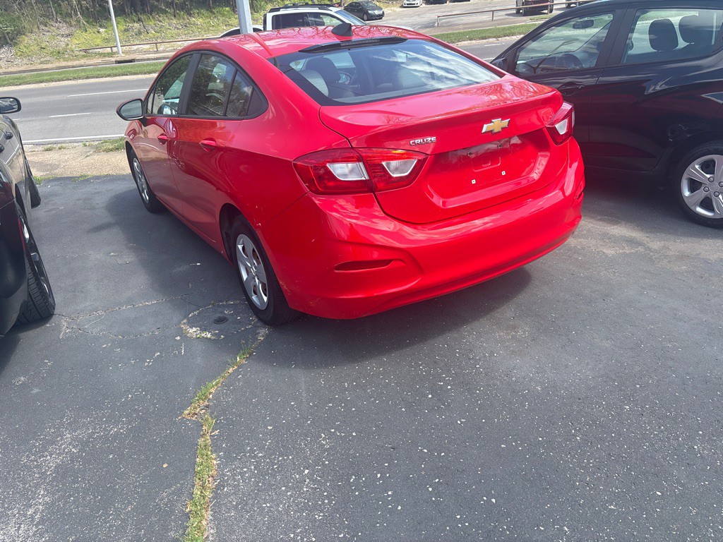 2016 Chevrolet Cruze Image 3
