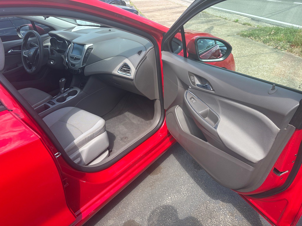 2016 Chevrolet Cruze Image 12