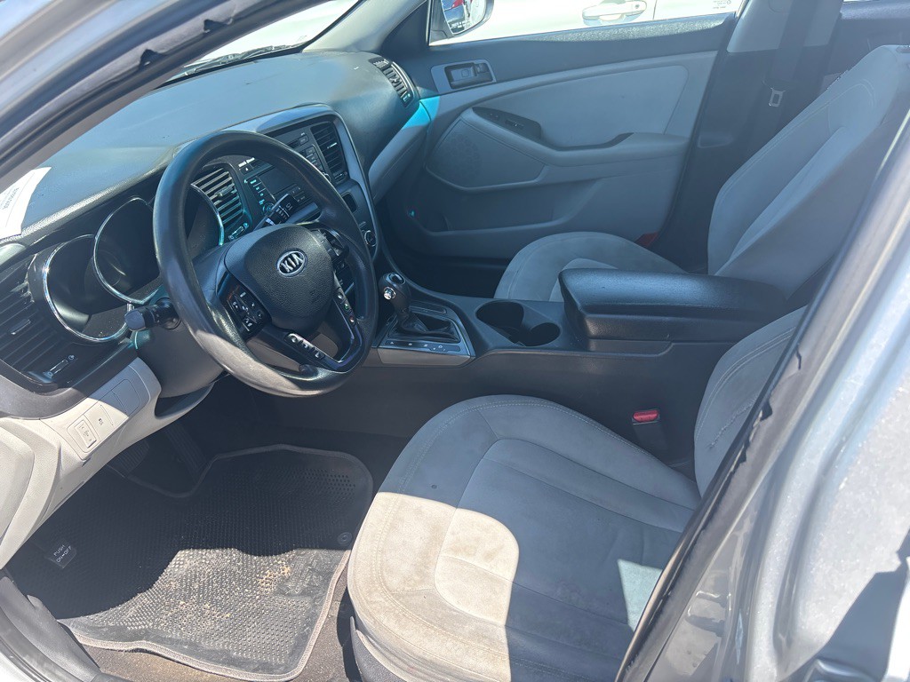 2011 Kia Optima Image 6
