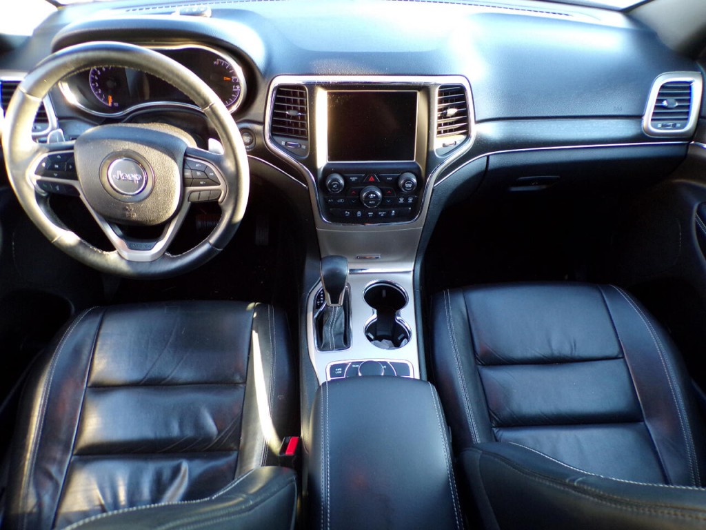 2017 Jeep Grand Cherokee Image 11