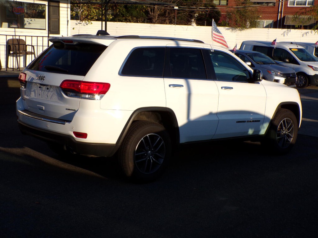 2017 Jeep Grand Cherokee Image 5