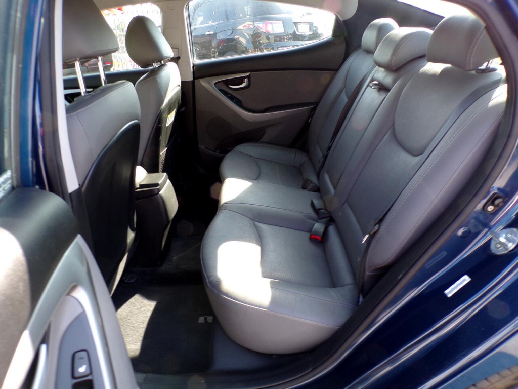 2017 Hyundai Elantra Image 14