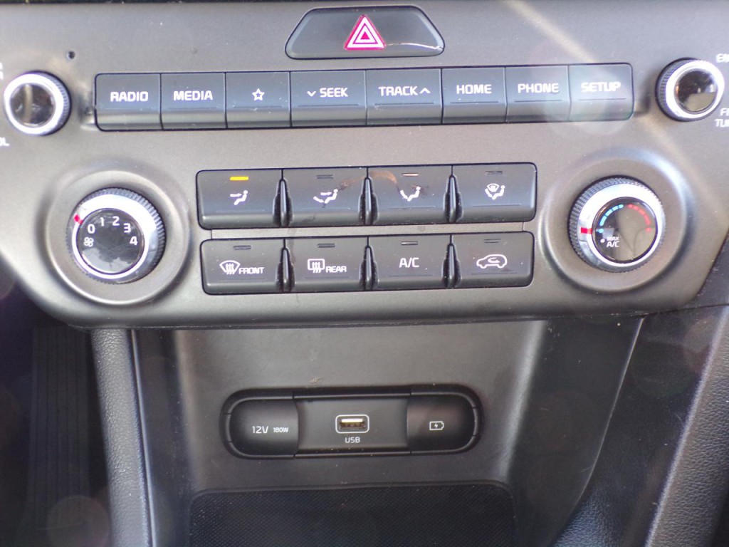 2020 Kia Sportage Image 16