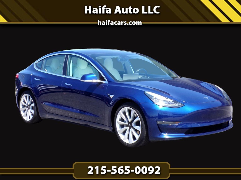 2018 Tesla Model 3 Image 1
