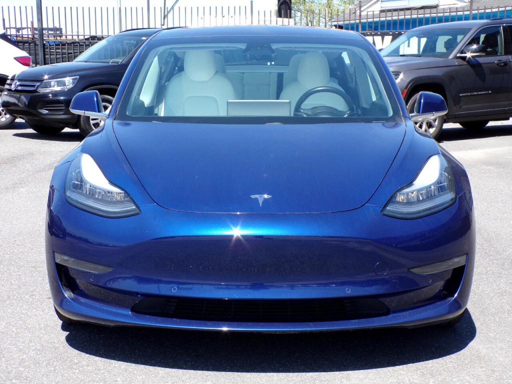2018 Tesla Model 3 Image 5
