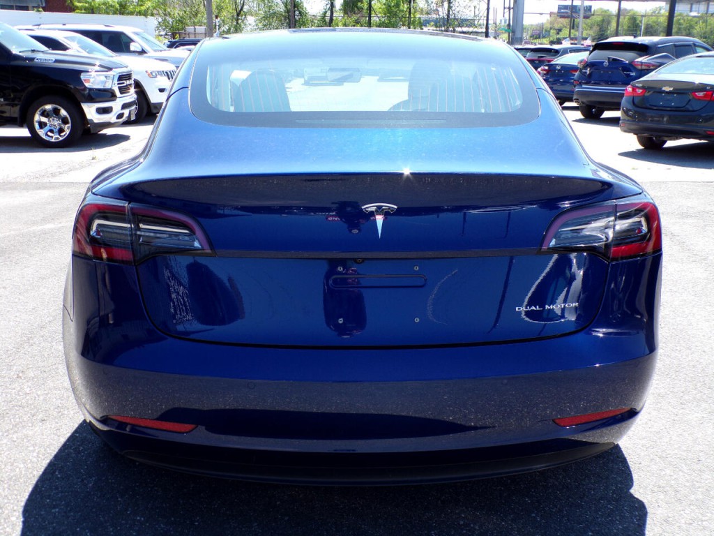 2018 Tesla Model 3 Image 6