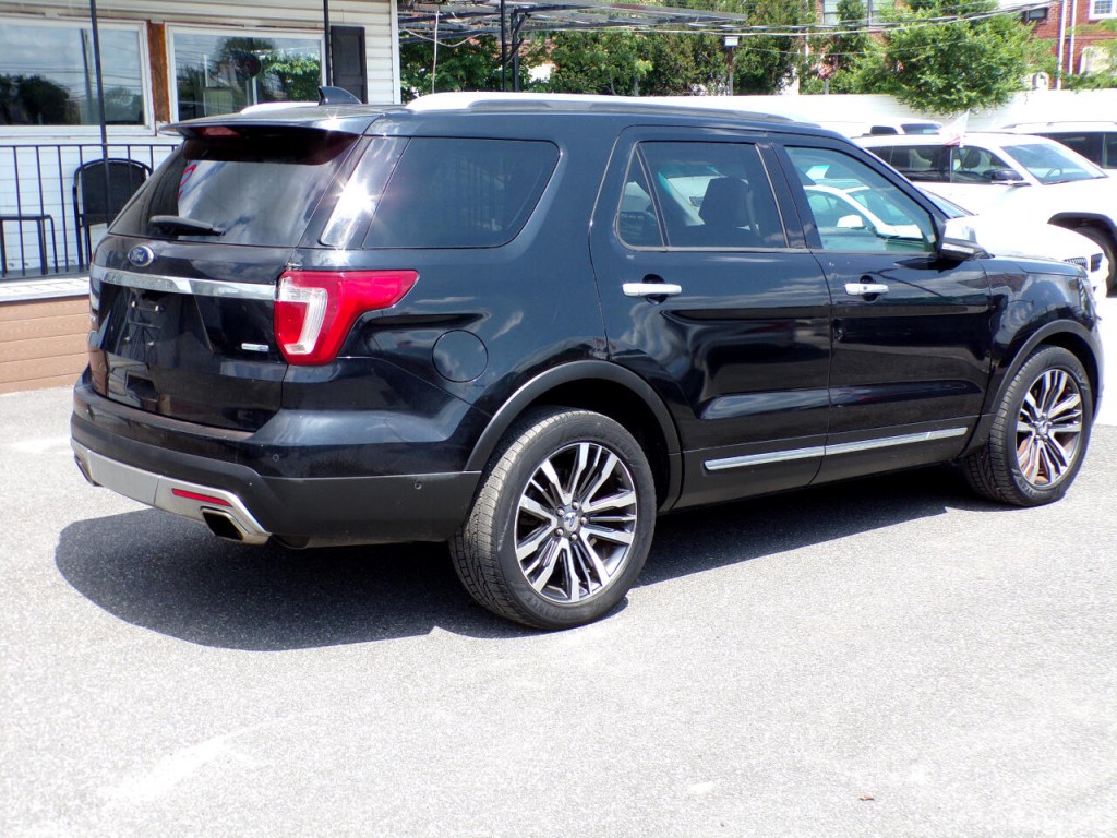 2016 Ford Explorer Image 4