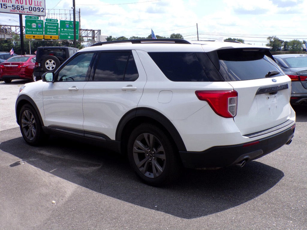 2021 Ford Explorer Image 5