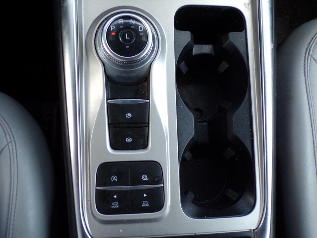 2021 Ford Explorer Image 21