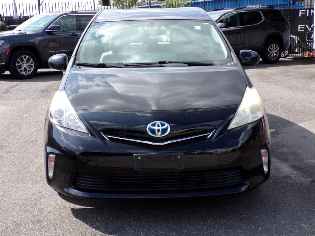 2012 Toyota Prius Image 5