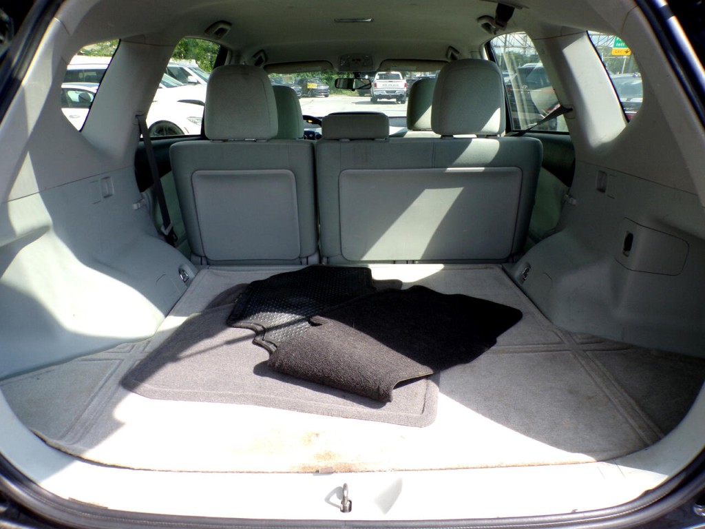 2012 Toyota Prius Image 7