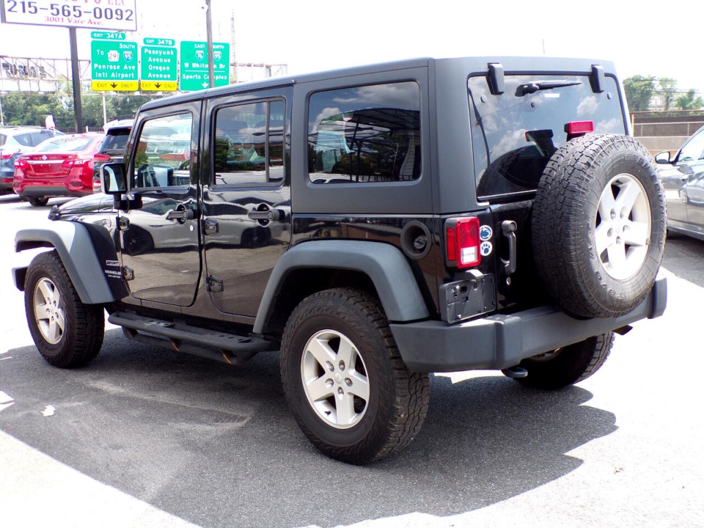2014 Jeep Wrangler Image 3