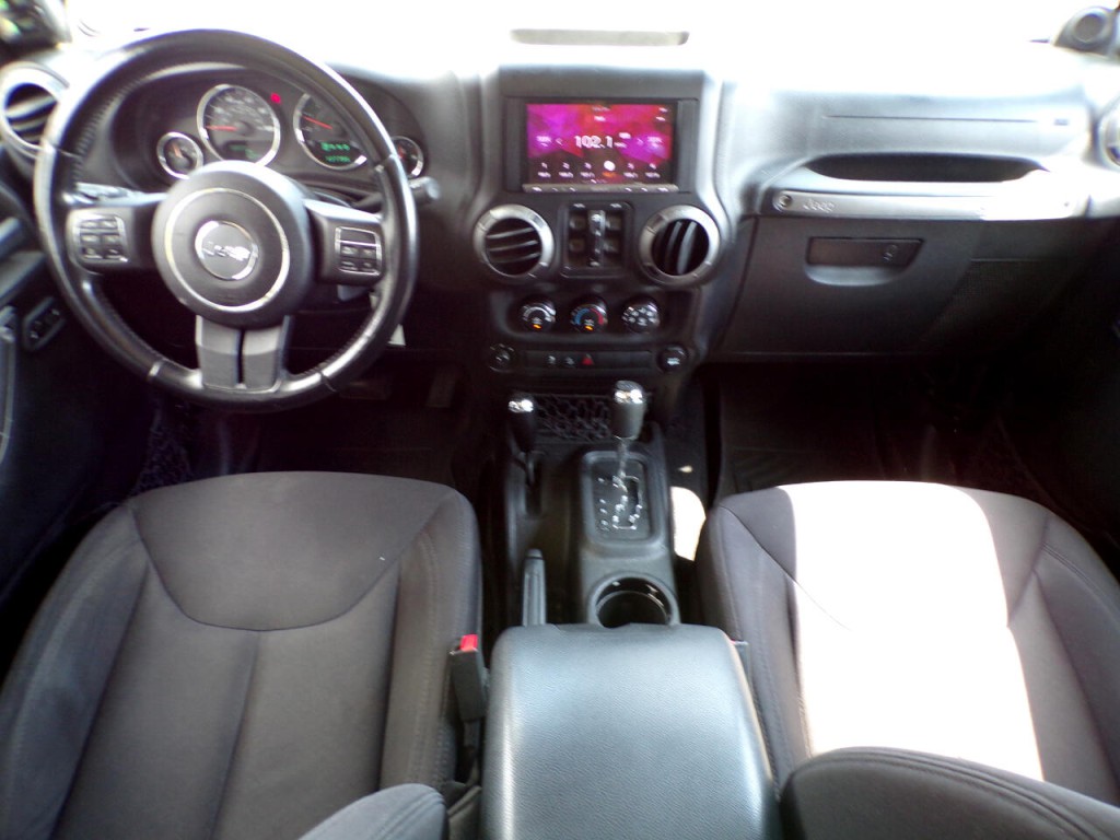 2014 Jeep Wrangler Image 7