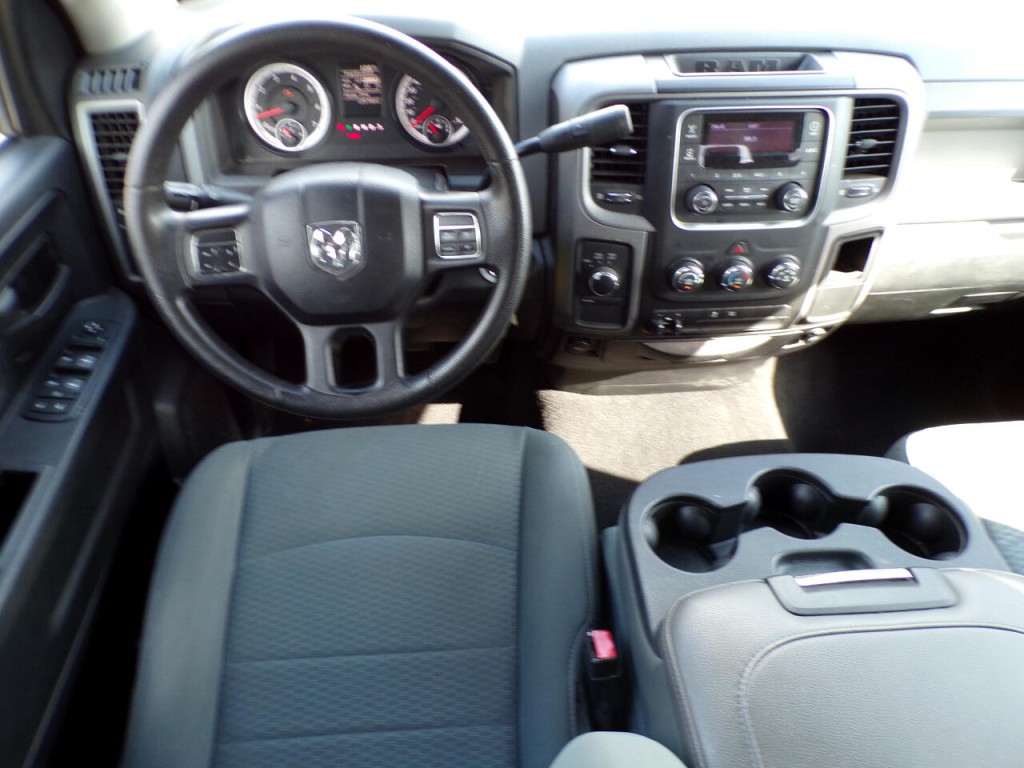 2015 RAM 1500 Image 9