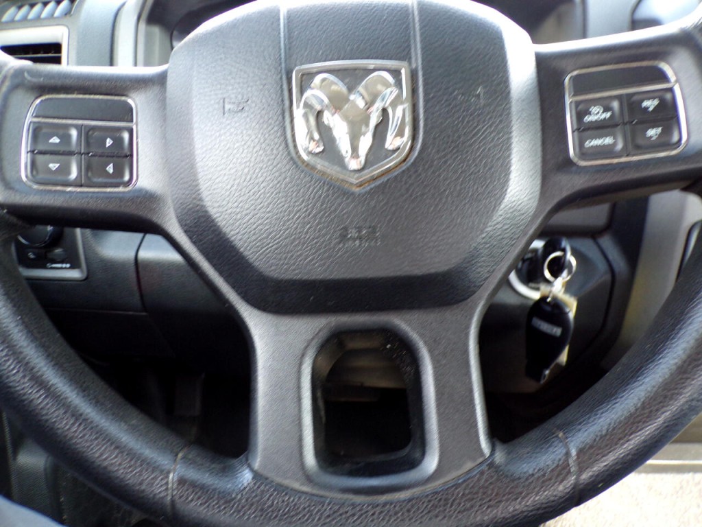 2015 RAM 1500 Image 17