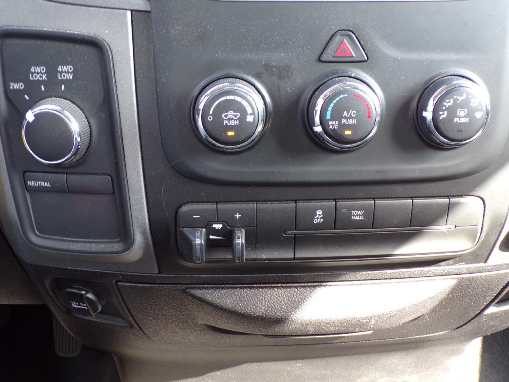 2015 RAM 1500 Image 15