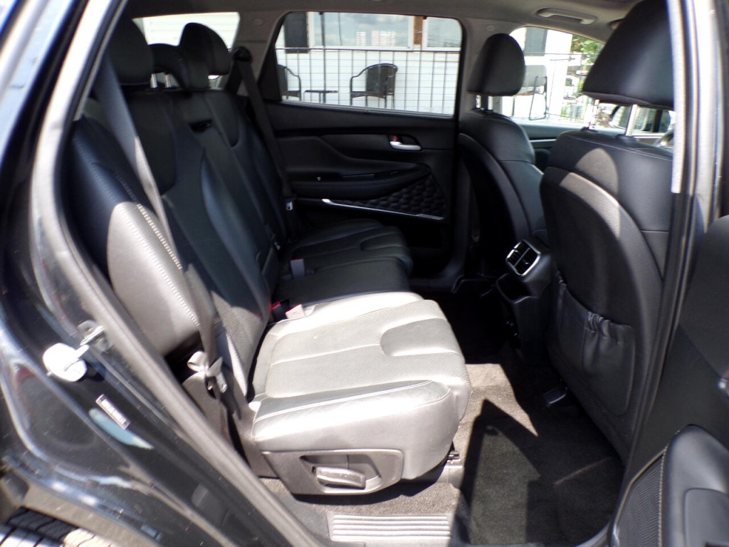 2019 Hyundai Santa Fe Image 12