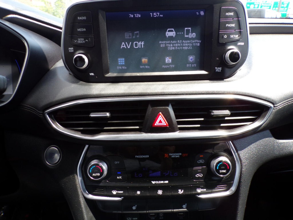 2019 Hyundai Santa Fe Image 13