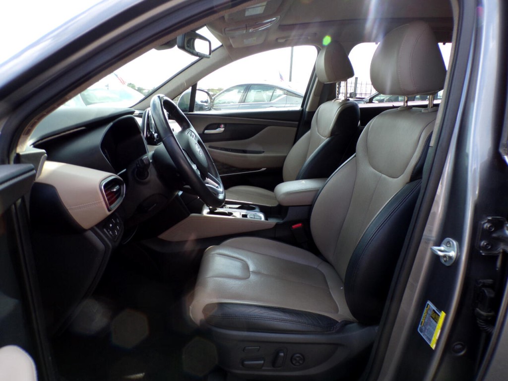2019 Hyundai Santa Fe Image 9