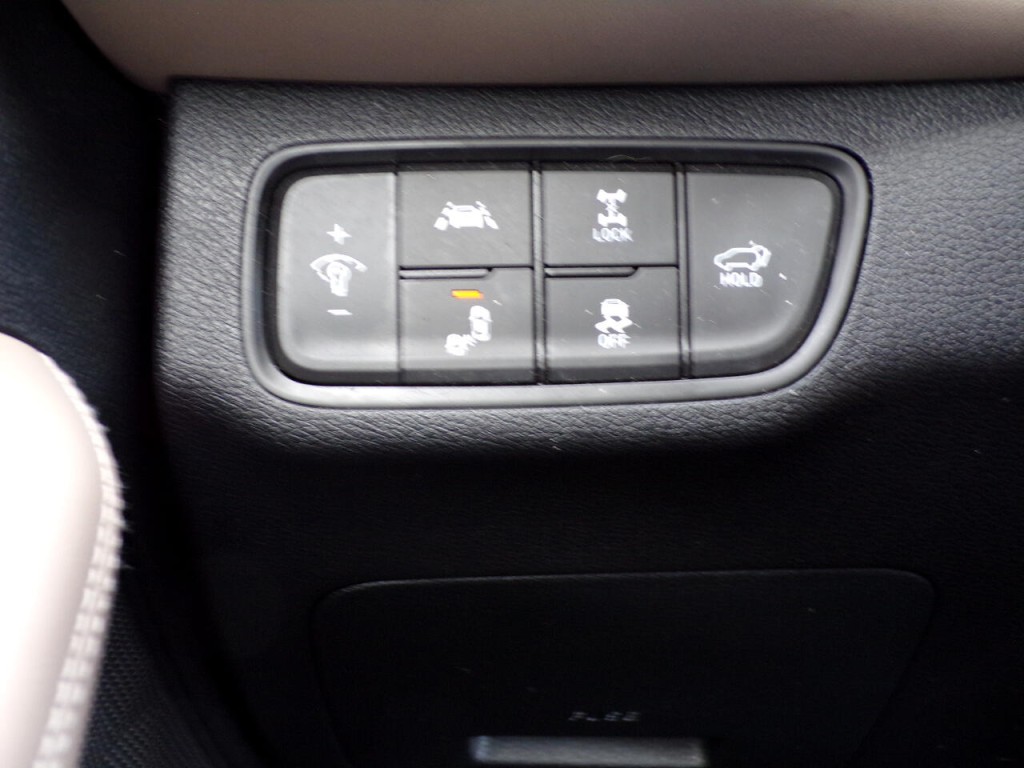 2019 Hyundai Santa Fe Image 18