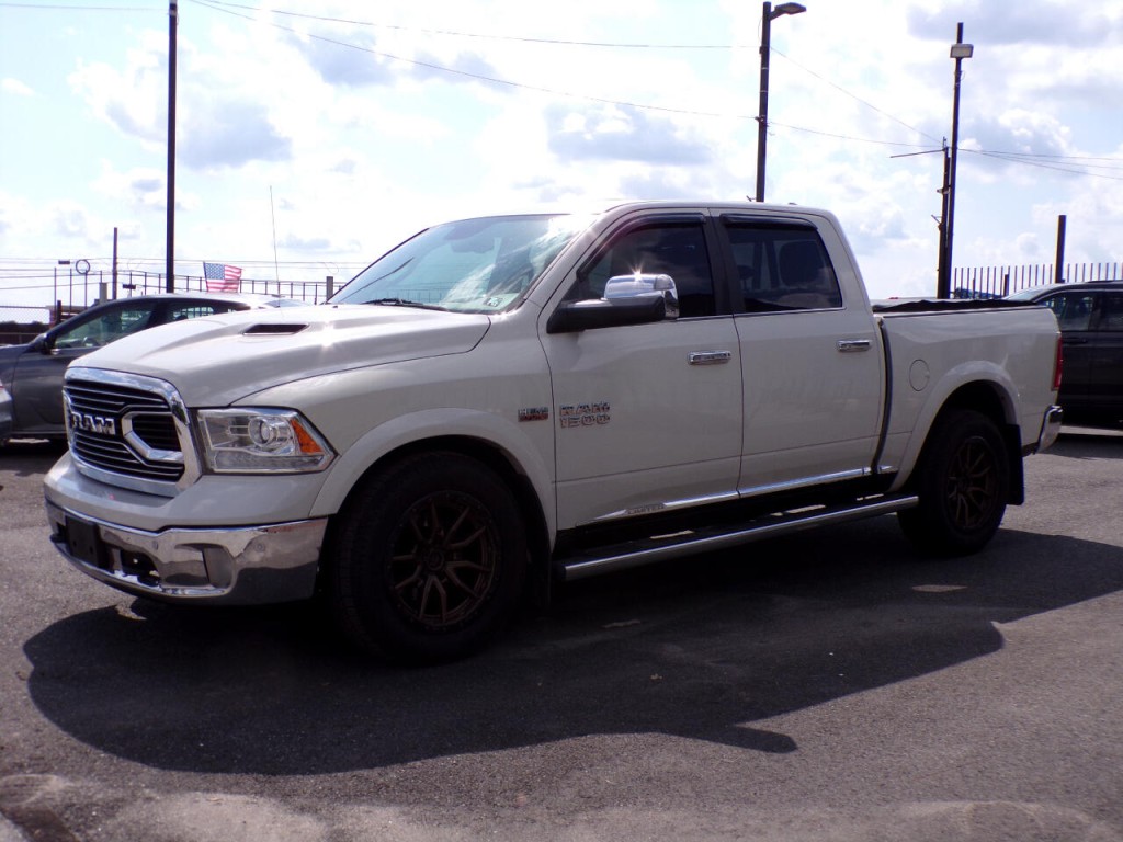 2017 RAM 1500 Image 2