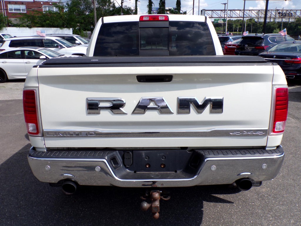 2017 RAM 1500 Image 6