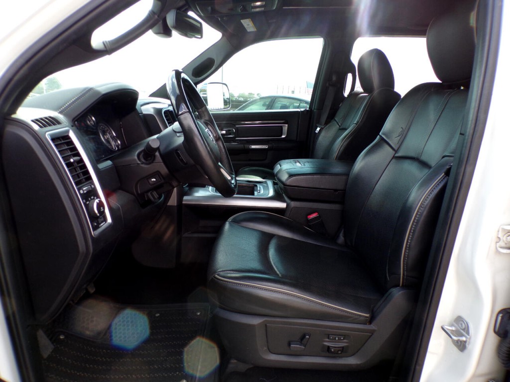 2017 RAM 1500 Image 9