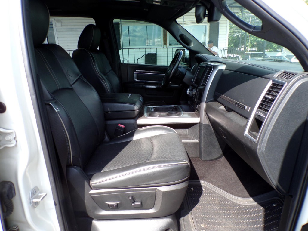 2017 RAM 1500 Image 10