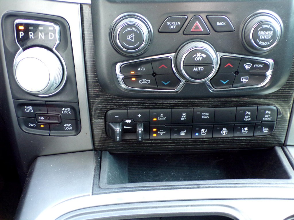 2017 RAM 1500 Image 16