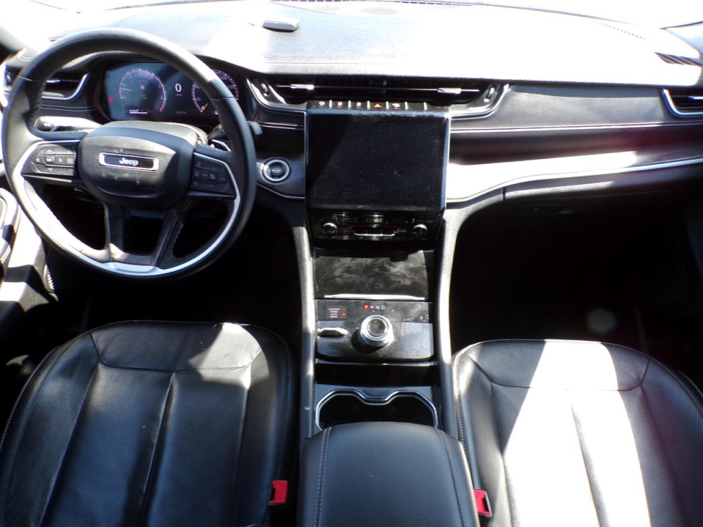 2023 Jeep Grand Cherokee Image 8