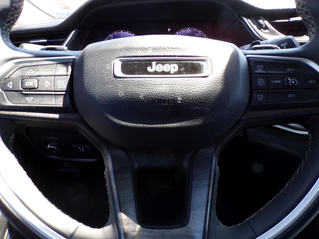 2023 Jeep Grand Cherokee Image 19
