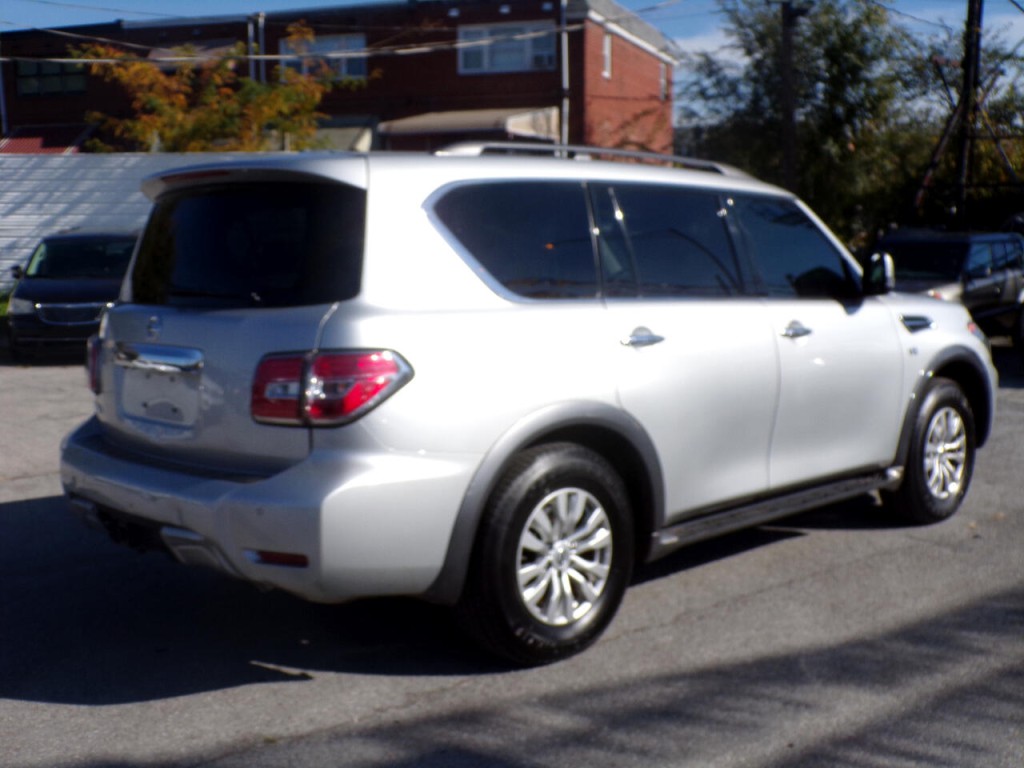 2017 Nissan Armada Image 4