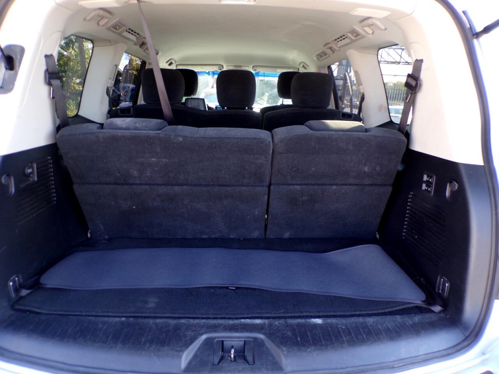 2017 Nissan Armada Image 12
