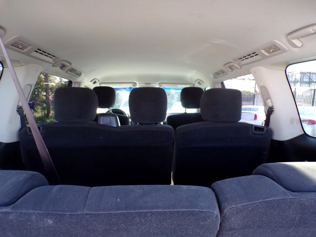 2017 Nissan Armada Image 13