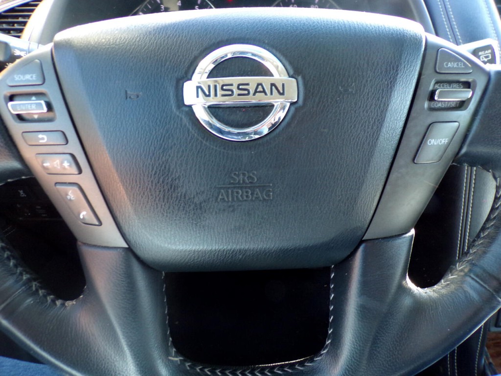 2017 Nissan Armada Image 23