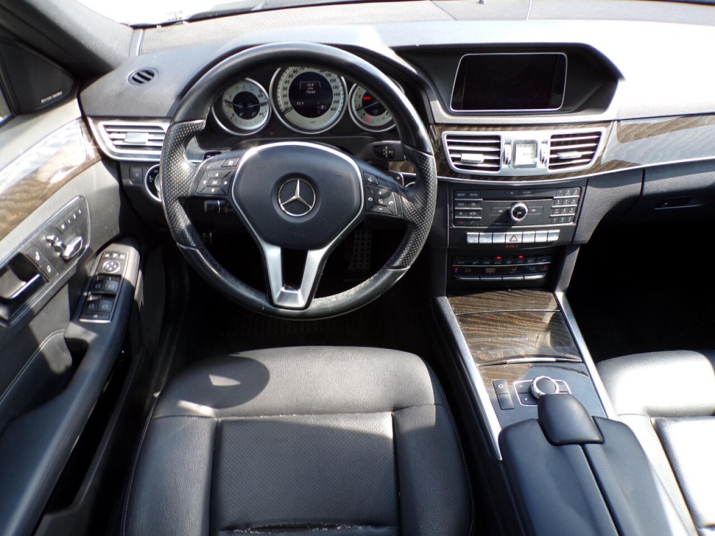 2016 Mercedes-Benz E-Class Image 8