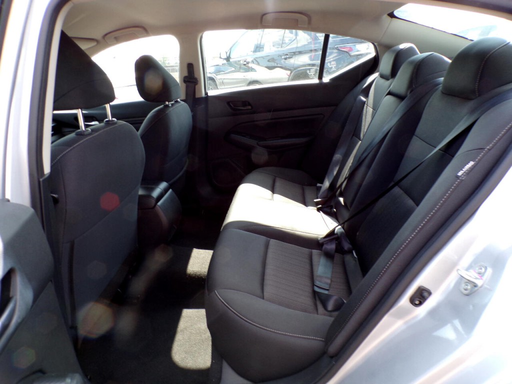 2024 Nissan Altima Image 11