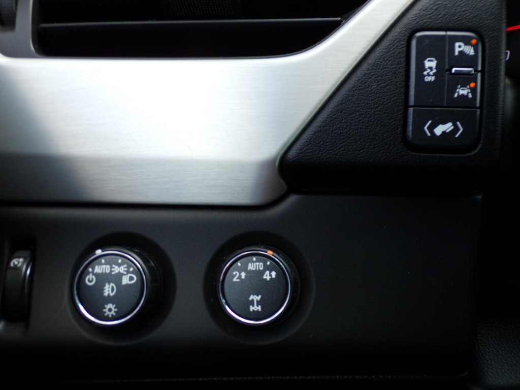 2016 GMC Yukon Image 19