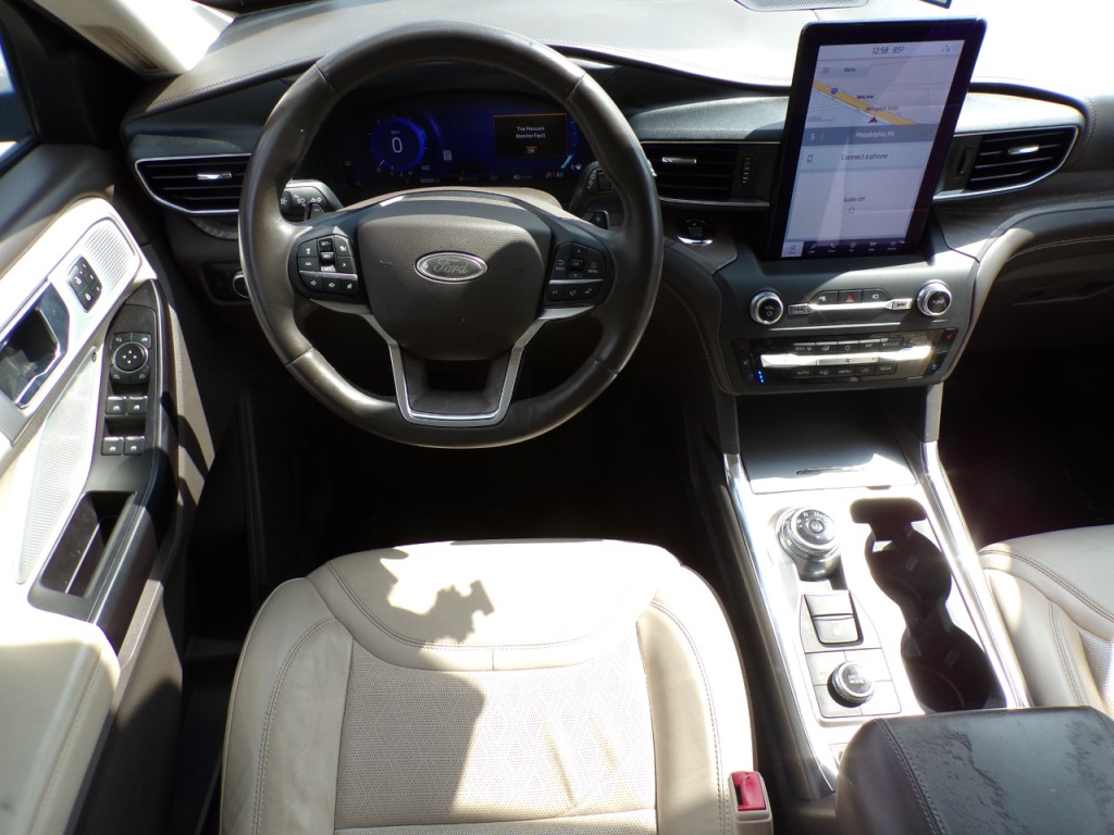 2020 Ford Explorer Image 8