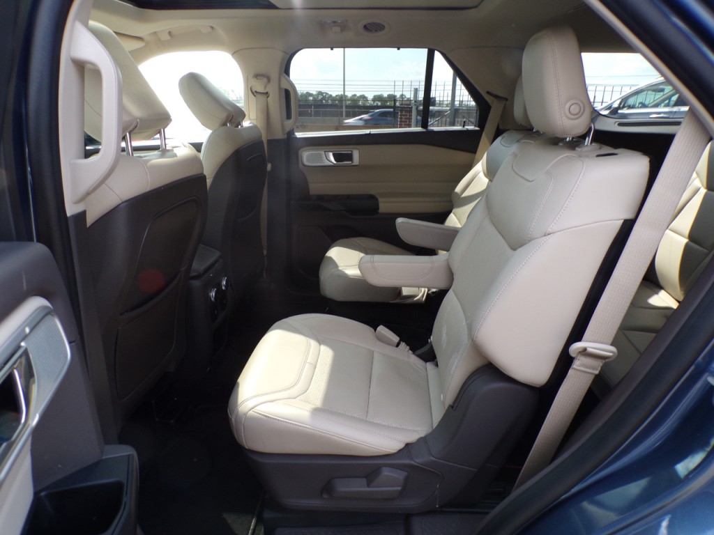 2020 Ford Explorer Image 11