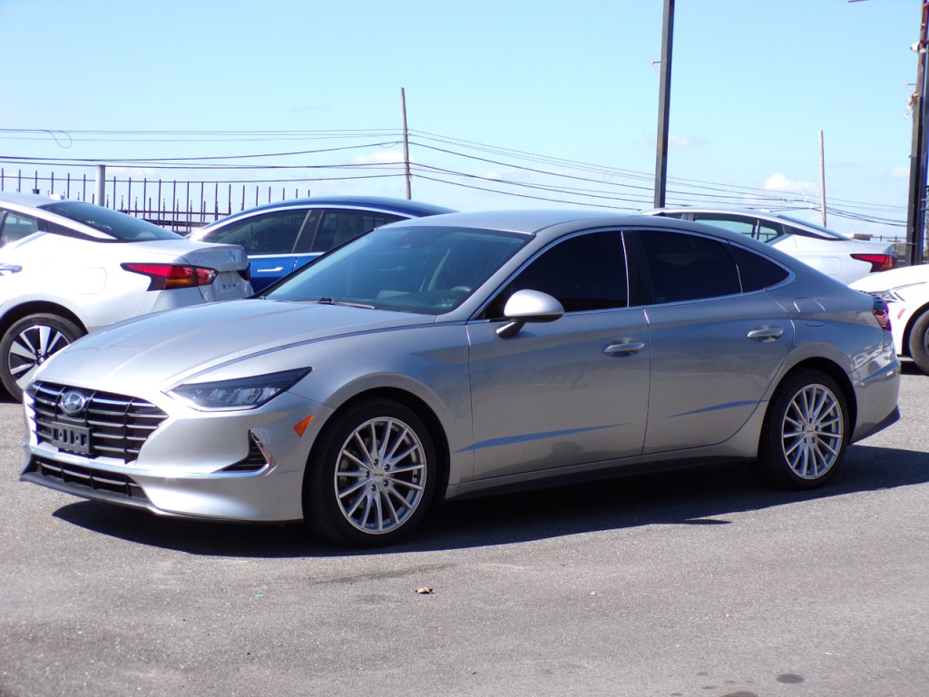 2022 Hyundai Sonata Image 2