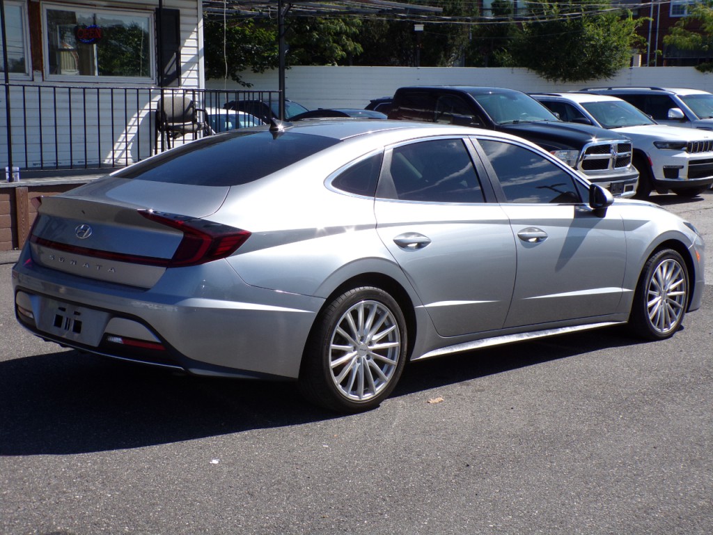 2022 Hyundai Sonata Image 3
