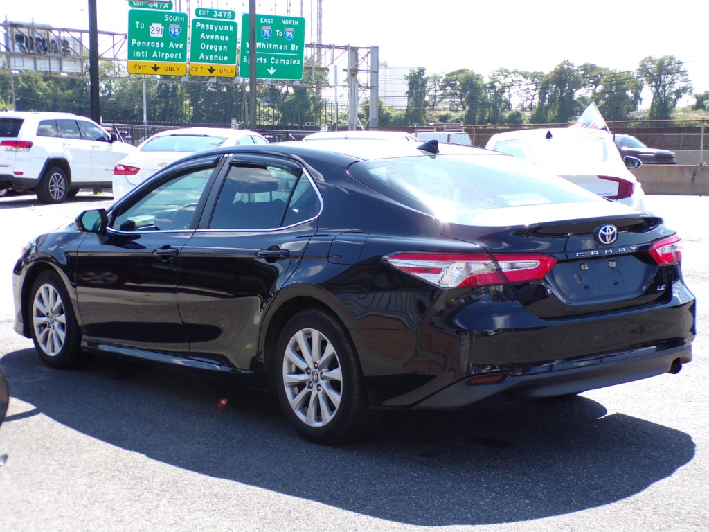 2019 Toyota Camry Image 4