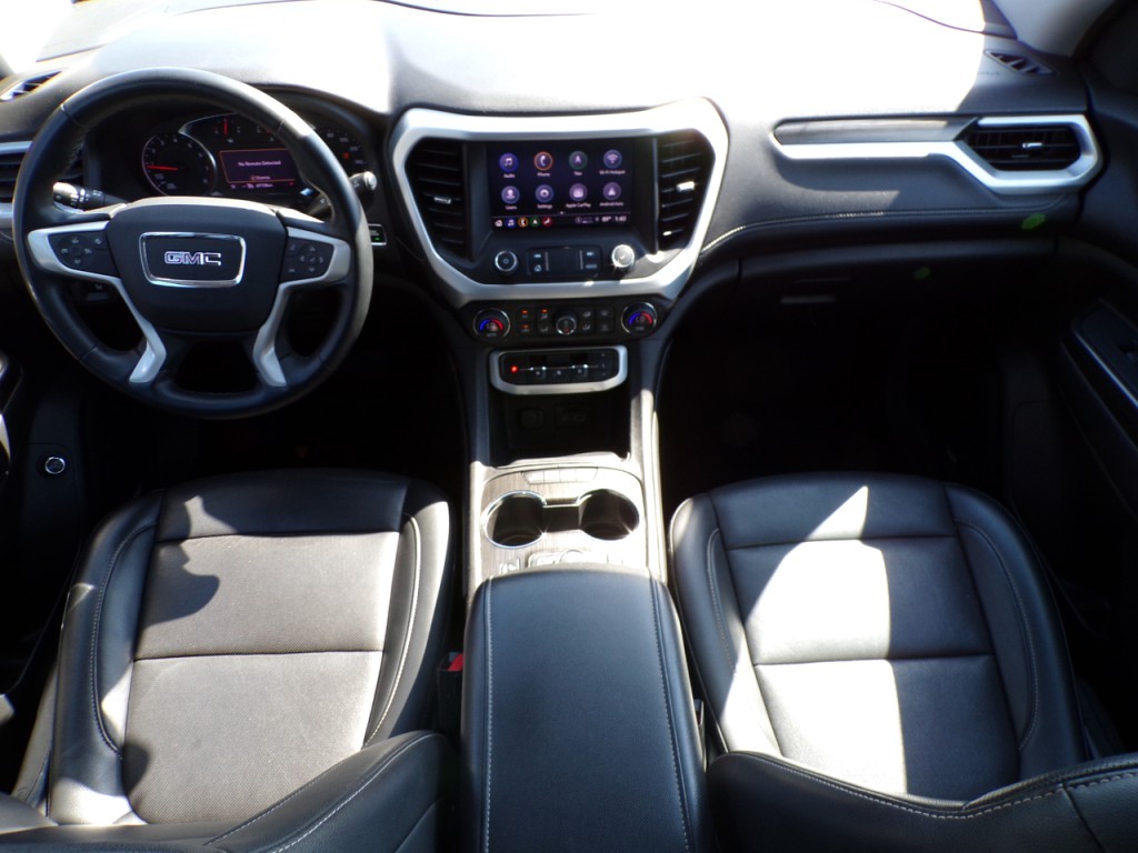 2023 GMC Acadia Image 8