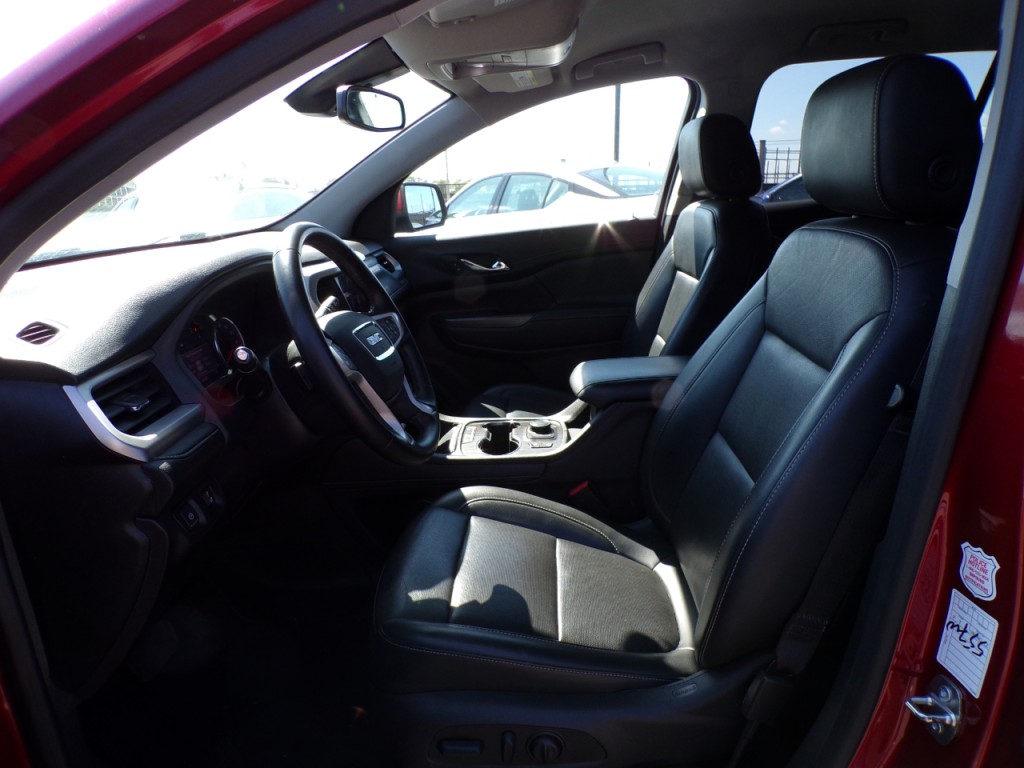 2023 GMC Acadia Image 10